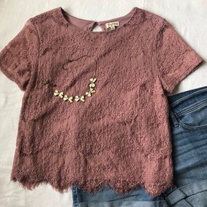 Lace pattern crop top
